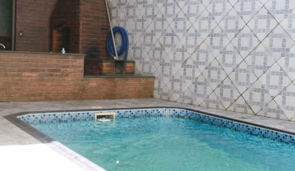 Casa para Locação em Praia Grande, Solemar, 2 dormitórios, 1 suíte, 3 banheiros, 3 vagas