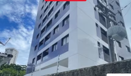 Alugo apartamento com 3 quartos a poucos metros da orla de Piedade Jaboatão PE