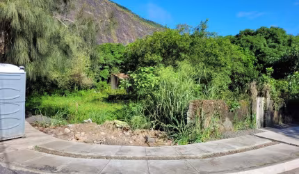 TERRENO RESIDENCIAL - UNIFAMILIAR(IV085-01)