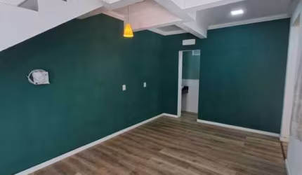 Sobrado para aluguel, 2 quartos, 2 suítes, 1 vaga, Ingleses do Rio Vermelho - Florianópolis/SC