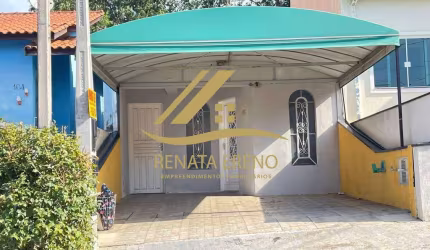 Casa térrea com quintal no Condomínio Jardim das Dálias – Parque São Bento