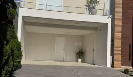 Sobrado alto padrão á venda no bairro XV de Novembro com 220m² com 3 dormitórios