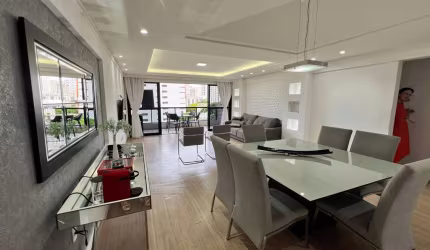 Apartamento à venda, 131m; sala para 2 ambientes,; 3 quartos, sendo 1 suíte; varanda; dependência c