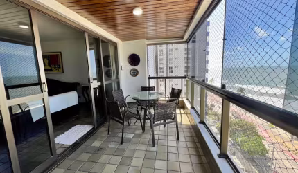 Excelente apartamento à Venda, na AV. Boa Viagem; com 4 quartos, sendo duas suítes; sala para 5 amb