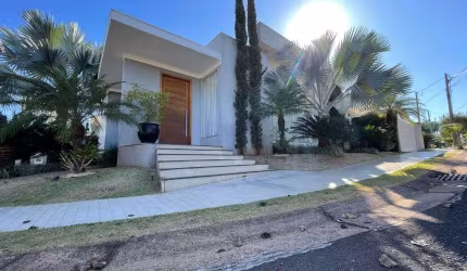 Casa à venda no bairro Parque Residencial Damha V em São José do Rio Preto/SP