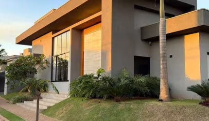 Casa à Venda em Parque Residencial Damha VI, São José do Rio Preto - SP