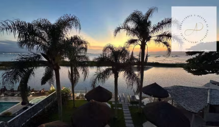 Apartamento Duplex com 4 dormitórios à venda, 230 m² por R$ 1.950.000,00 - Ponta das Canas - Florianópolis/SC