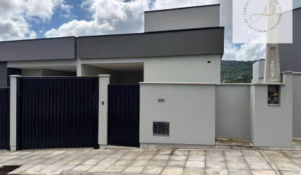 Casa com 3 dormitórios à venda, 220 m² por R$ 1.800.000,00 - Córrego Grande - Florianópolis/SC
