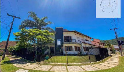 Casa com 4 dormitórios à venda, 450 m² por R$ 3.750.000,00 - Jd Anchieta - Florianópolis/SC