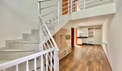 Casa com com dois quartos próximo a UNIFEBE em Brusque!