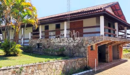 Maravilhosa Chácara - 5.741 m² com muito lazer e natureza - Ibiúna - SP
