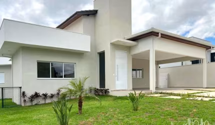 Casa incrivel em Salto, 300m², terreno 1000m², 3 Suites, piscina e 4 vagas