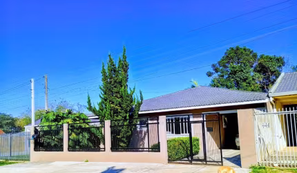 Seu Lar Tranquilo: Casa Térrea com 4 Quartos, Suíte e Quintal Amplo – Perfeita para sua Família.