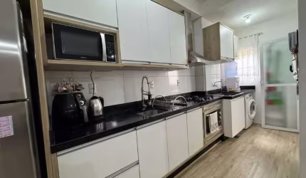 Apartamento à venda, no Bairro Forquilhinha, São José-SC, com 2 quartos, sendo , com 1 vaga