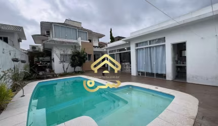 Casa à venda, no Bairro Pedra Branca, Palhoça-SC, com 3 quartos, sendo 1 suíte, com 2 vagas