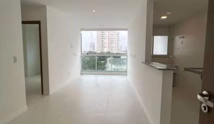 Oportunidade de terceiros! único 2 quartos disponível na melhor coluna do prédio