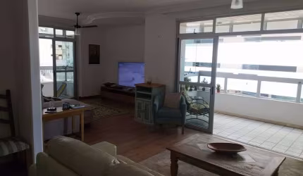 Apartamento 4 quartos com 220m² na 2° quadra do mar na Praia da Costa!!
