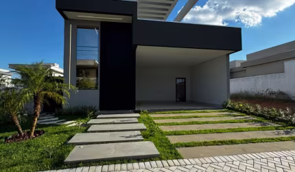 SOBRADO COM 3 SUÍTES À VENDA, 300m2 - FLORAIS DO PARQUE