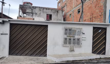 Excelente oportunidade d e investimento casa + 3 KITNETS para aluguel