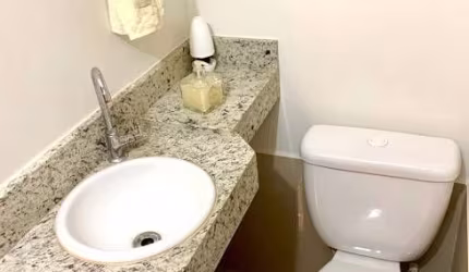Casa com 3 Quartos, 2 Banheiros e 2 Vagas – Excelente Localização!