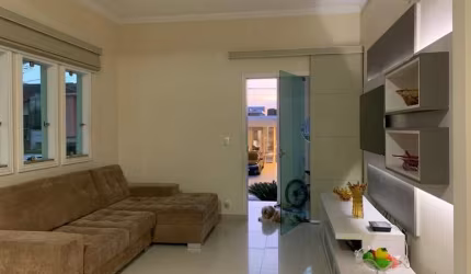 CASA A VENDA
