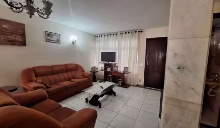 Sobrado com 3 dormitórios à venda, 144 m² por R$ 700.000 - Vila Formosa