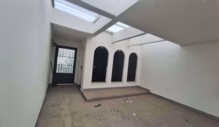Sobrado com 3 dormitórios para alugar, 180 m² por R$ 4.100/mês - Mooca