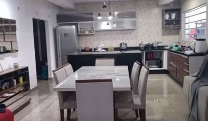 Casa com 2 quartos à venda na Rua Ministro Luís Sparano, 259, Jardim Santa Adelia, São Paulo, 300 m2 por R$ 670.000