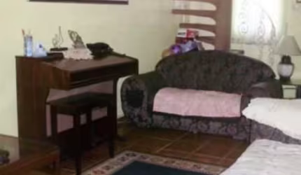 SOBRADO EM VILA - 3 QUARTOS - c/  102  M - MOOCA