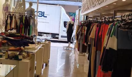 Prédio, Brás, São Paulo - R$ 11 mi, Cod: 8540