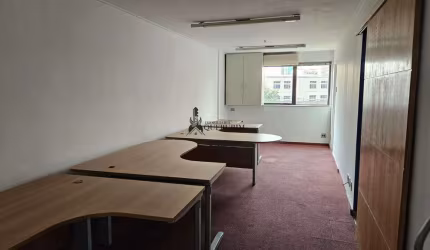 Conjunto Metrô Vila Mariana - com vaga  R$ 270 mil