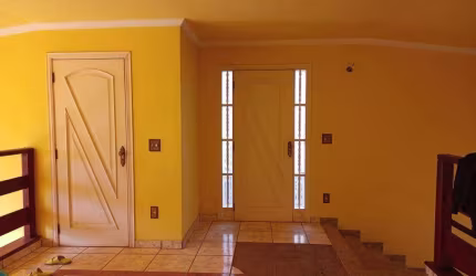 Casa com 3 quartos à venda na Rua Adalberto Fisher, Malota, Jundiaí por R$ 1.600.000