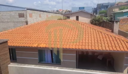 Casa para Venda em Ponta Grossa, Maracana, 3 dormitórios, 1 banheiro, 2 vagas
