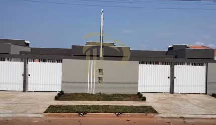 Casa para Venda em Ponta Grossa, Dona Marly, 2 dormitórios, 1 banheiro, 2 vagas