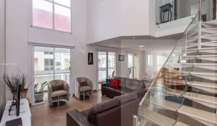 Cobertura triplex em prédio frente ao mar 3 dormitórios 1 suíte 2 vagas nas Astúrias