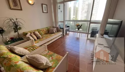 Apartamento com 2 dormitórios 1 vaga frente mar na Pitangueiras