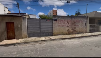 Esperando por você.