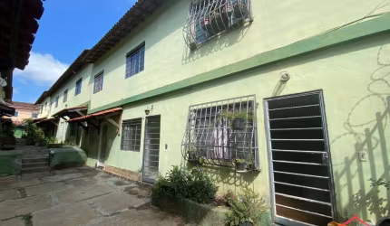 Casa em condomínio fechado com 2 quartos à venda na Machacalis, 53, Fonte Grande, Contagem por R$ 180.000