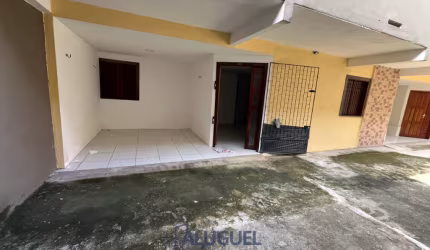Casa nova em condominio no bairro Grilo