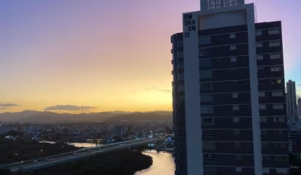 BARRA SUL, MOBÍLIADO E PRÓXIMO A PRAIA!!!