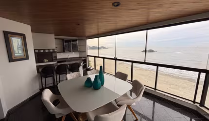 FRENTE MAR, AMPLO E MOBILIADO!!!