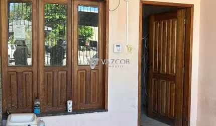 Casa 02 quartos e quintal no Telegrafo