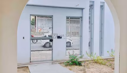 Casarão comercial clássico na Almirante Barroso | reformado