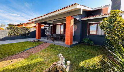 Casa 3 Dormitórios à venda no Bairro JARDIM BEIRA MAR com 124 m² de área privativa - 2 vagas de garagem