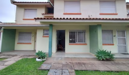Sobrado 2 Dormitórios à venda no Bairro CAPÃO NOVO com 68 m² de área privativa - 1 vaga de garagem