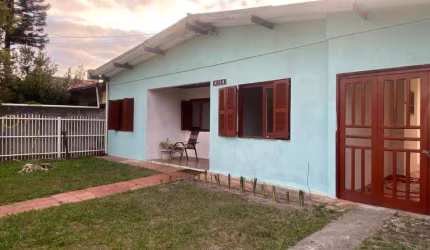 Casa 3 Dormitórios à venda no Bairro CAPÃO NOVO