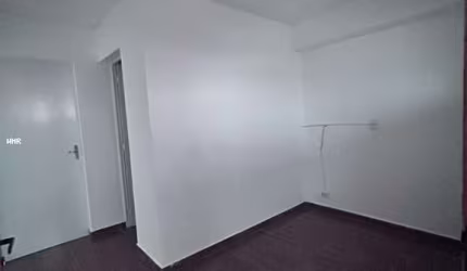 Casa / Sobrado para Locação em São Paulo, Jardim São Luís, 2 dormitórios, 1 banheiro