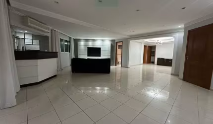 Lindo Apartamento alto padrão, na Ponta da Praia.