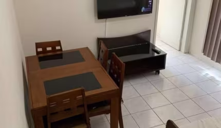 Apartamento de 1 dormitório na quadra da praia de Embaré.
