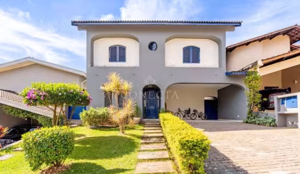 Casa para locação tem 260 metros quadrados com 4 quartos em Alphaville - Santana de Parnaíba - SP